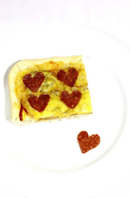 Pizza z Serem i Salami